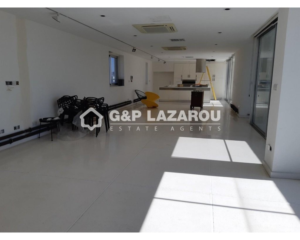 For Rent, House, Nicosia, Latsia, Latsia, 326 m², 520 m², EUR 3,250