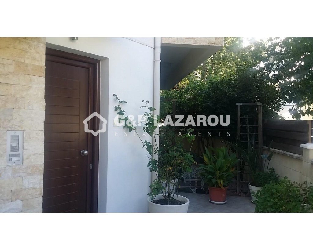 For Sale, Building, Nicosia, Strovolos, 220m², 521m², €580,000