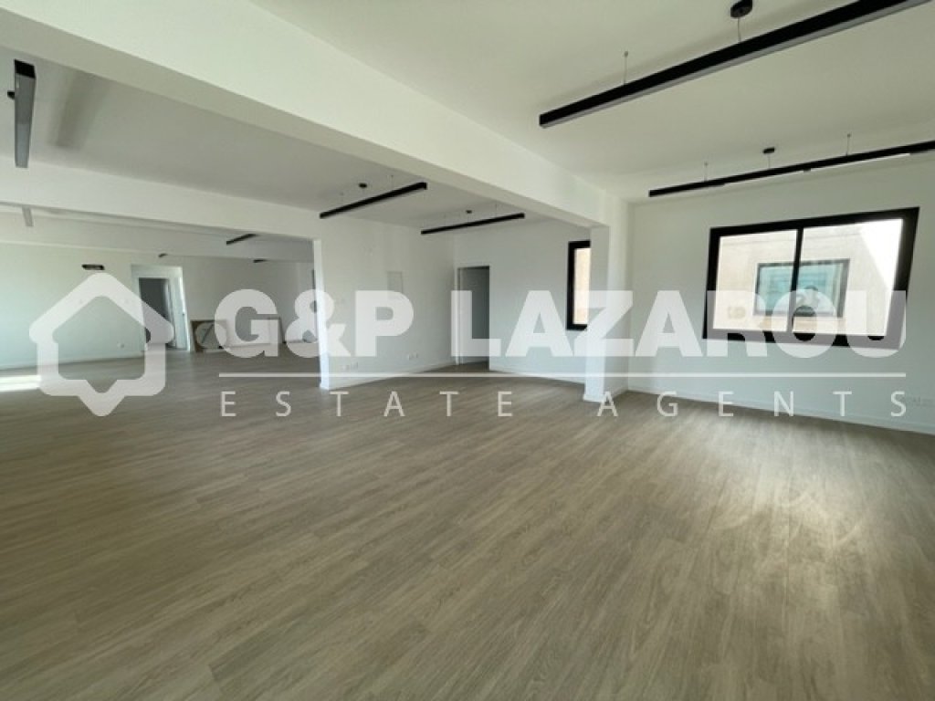 For Rent, Office, Nicosia, Trypiotis, 240m², €3,500