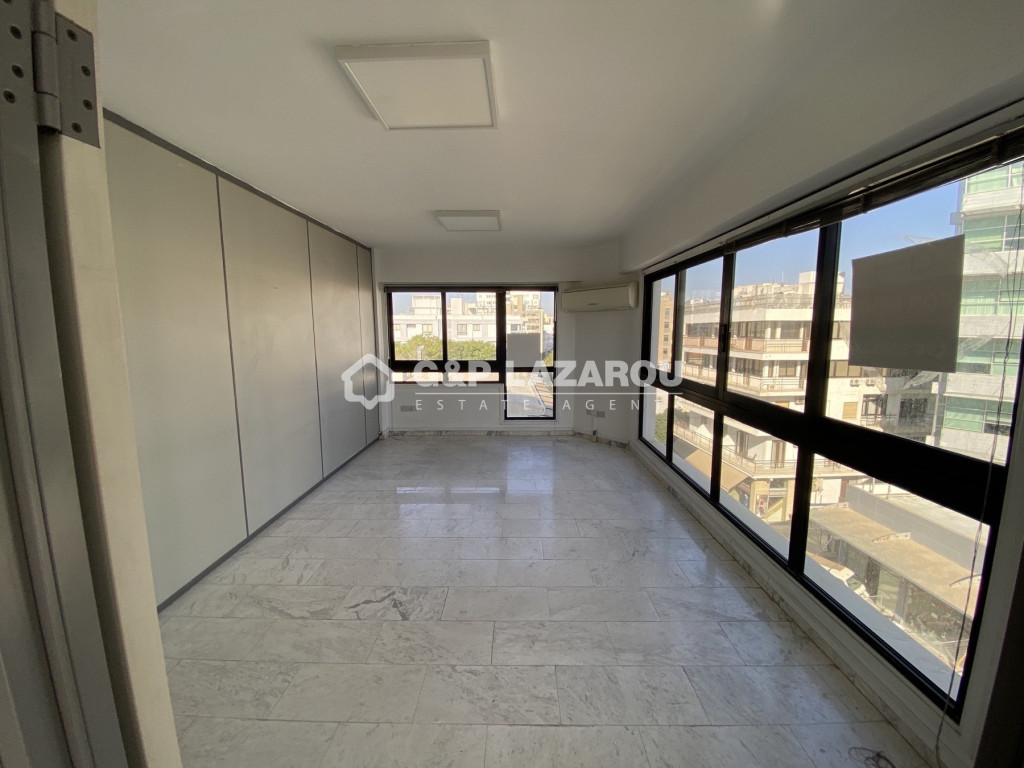 For Rent, Office, Nicosia, Trypiotis, 254m², €2,800
